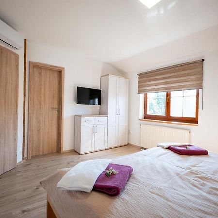 Papi Apartman Valtice Luaran gambar